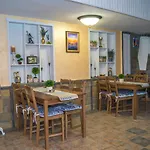 Chrystal Guest house 2*