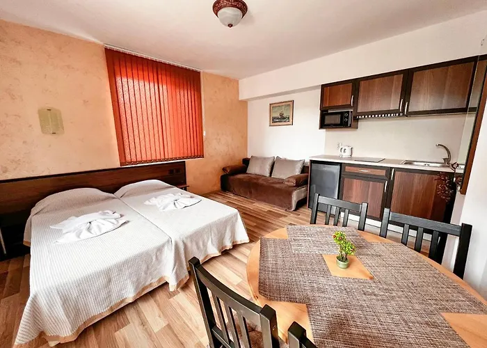 Chrystal Guest house 2*